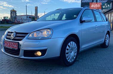 Універсал Volkswagen Golf 2008 в 