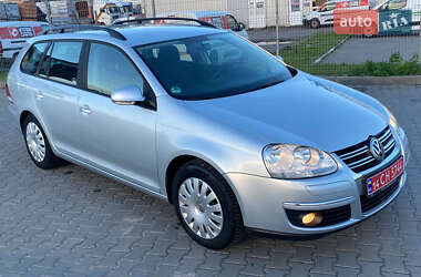 Універсал Volkswagen Golf 2008 в 