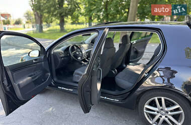 Хэтчбек Volkswagen Golf 2008 в 
