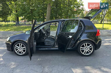 Хэтчбек Volkswagen Golf 2008 в 