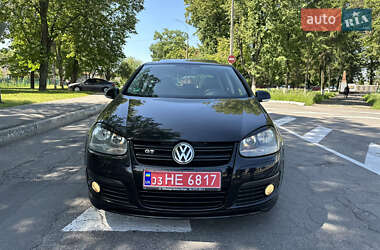 Хэтчбек Volkswagen Golf 2008 в 