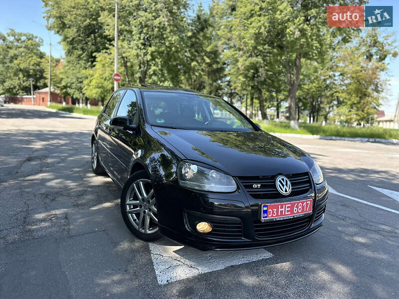 Хэтчбек Volkswagen Golf 2008 в 