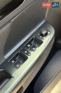 Универсал Volkswagen Golf 2011 в 