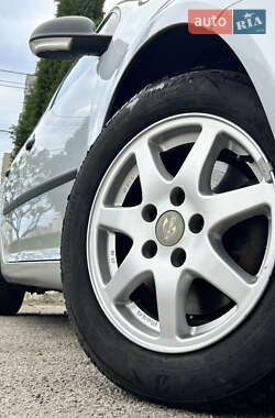 Хэтчбек Volkswagen Golf 2007 в 
