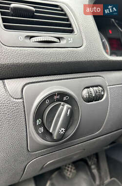 Хэтчбек Volkswagen Golf 2007 в 