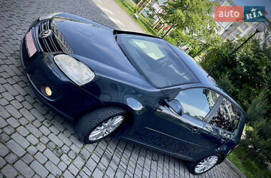 Хэтчбек Volkswagen Golf 2006 в 
