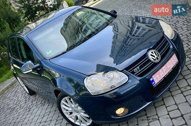 Хэтчбек Volkswagen Golf 2006 в 