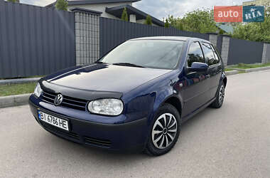 Хэтчбек Volkswagen Golf 1999 в 