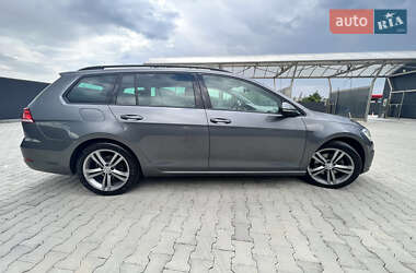 Универсал Volkswagen Golf 2017 в 