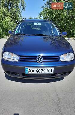 Универсал Volkswagen Golf 2002 в 