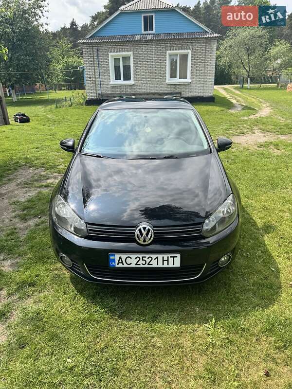 Хэтчбек Volkswagen Golf 2010 в Турийске