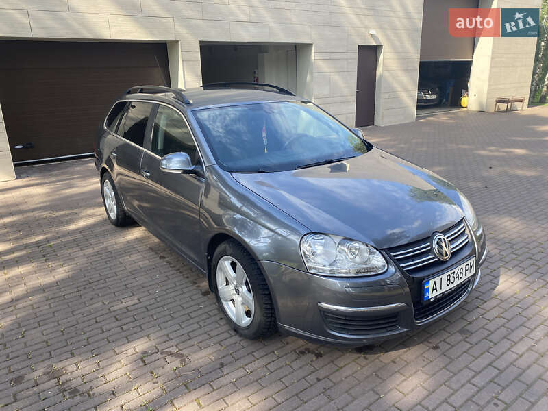 Универсал Volkswagen Golf 2008 в Киеве