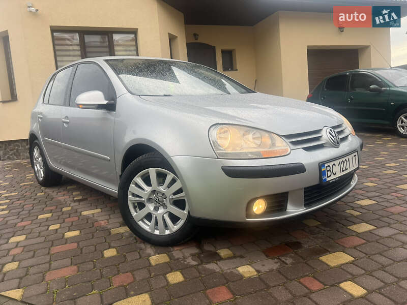 Хетчбек Volkswagen Golf 2009 в Львові