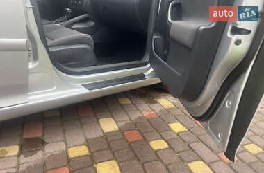 Хэтчбек Volkswagen Golf 2009 в 