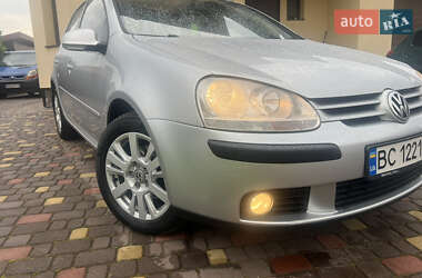 Хэтчбек Volkswagen Golf 2009 в 