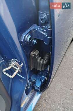 Хетчбек Volkswagen Golf 2005 в 