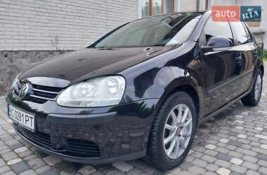 Хетчбек Volkswagen Golf 2005 в Ходореві