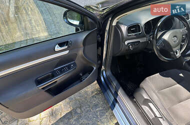 Универсал Volkswagen Golf 2010 в 