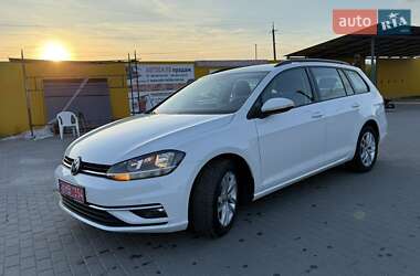 Универсал Volkswagen Golf 2017 в Шепетовке