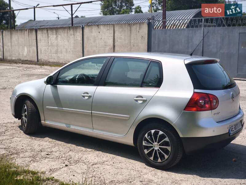 Хетчбек Volkswagen Golf 2006 в Дніпрі фото 6 Хетчбек Volkswagen Golf 2006 в Дніпрі