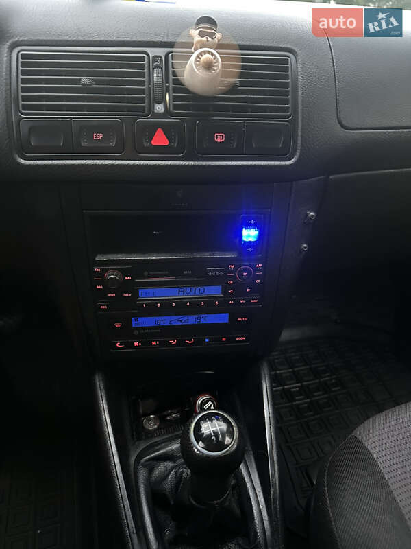 Универсал Volkswagen Golf 2001 в Киеве фото 20 Универсал Volkswagen Golf 2001 в Киеве