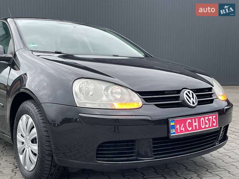 Хетчбек Volkswagen Golf 2008 в Івано-Франківську