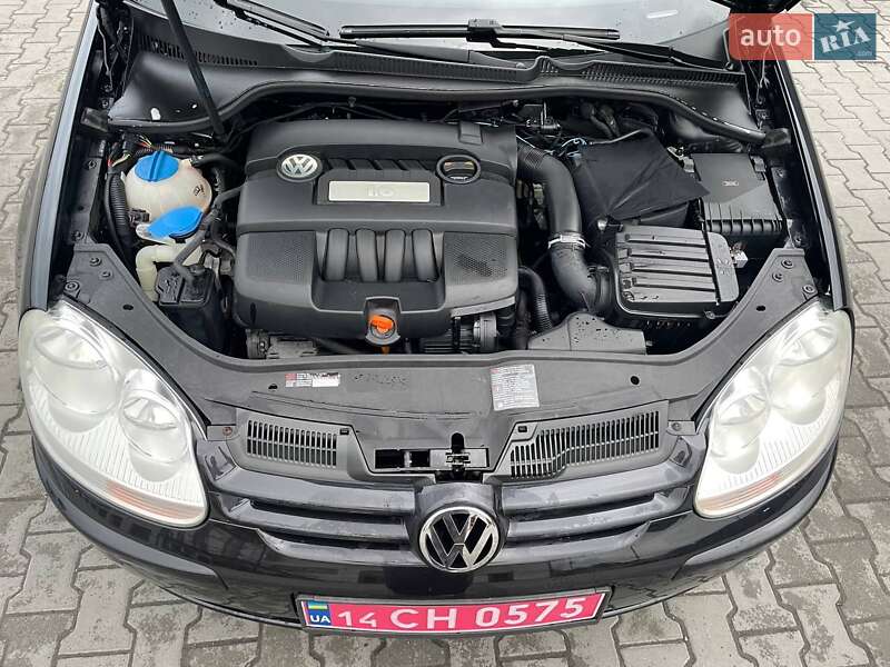 Хетчбек Volkswagen Golf 2008 в Івано-Франківську