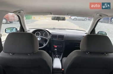 Универсал Volkswagen Golf 2005 в 