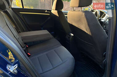 Універсал Volkswagen Golf 2011 в 