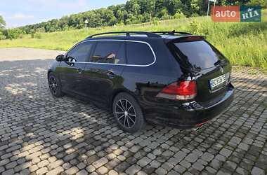 Универсал Volkswagen Golf 2010 в 