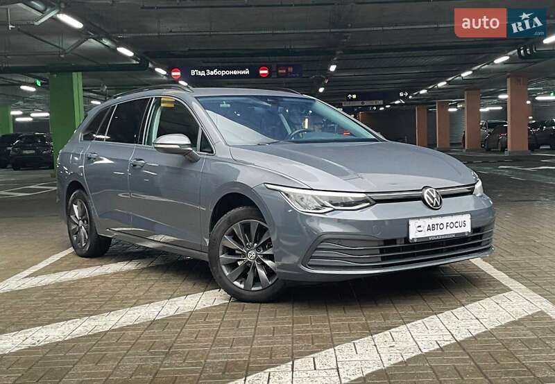 Volkswagen Golf 2021