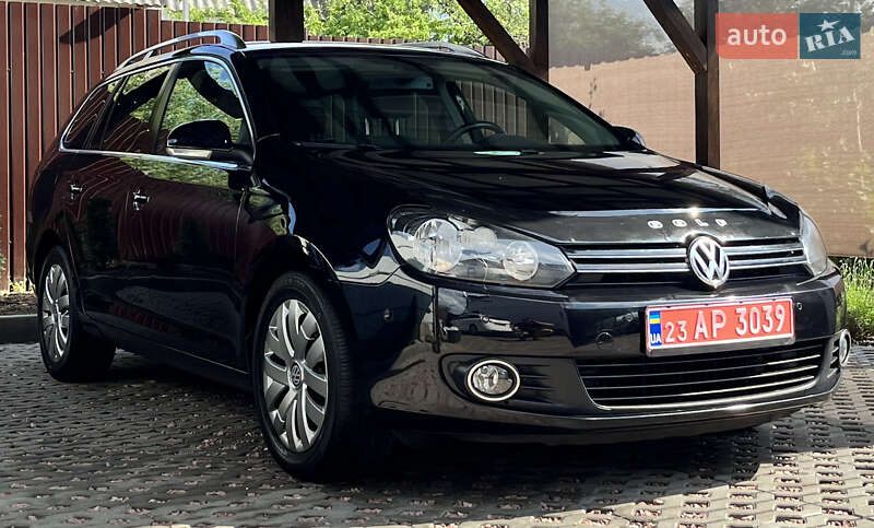 Универсал Volkswagen Golf 2011 в 