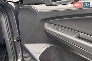 Хетчбек Volkswagen Golf 2022 в 