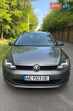 Универсал Volkswagen Golf 2015 в Днепре