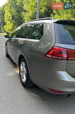 Универсал Volkswagen Golf 2015 в 