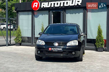 Хэтчбек Volkswagen Golf 2006 в Черновцах