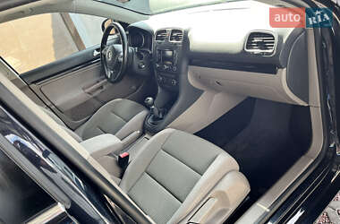 Универсал Volkswagen Golf 2011 в 