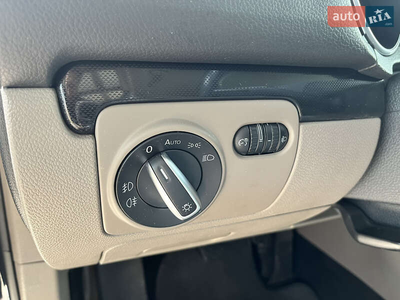 Универсал Volkswagen Golf 2011 в Харькове