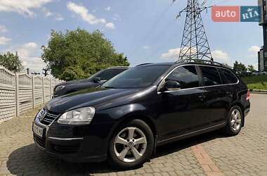 Универсал Volkswagen Golf 2009 в 