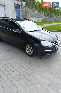 Универсал Volkswagen Golf 2009 в 