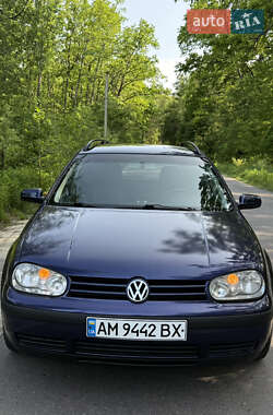 Универсал Volkswagen Golf 2002 в 