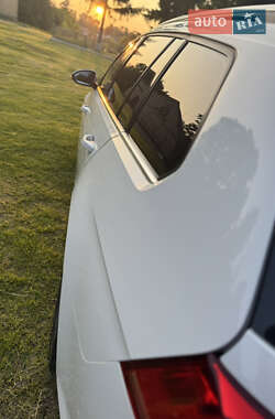 Універсал Volkswagen Golf 2013 в 