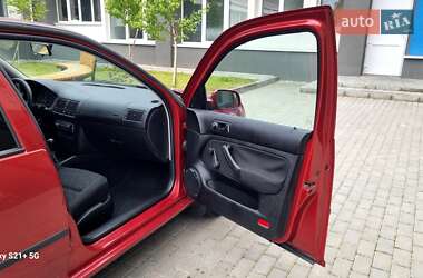 Хэтчбек Volkswagen Golf 1998 в 