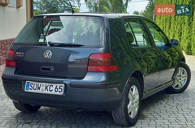 Хетчбек Volkswagen Golf 2002 в 
