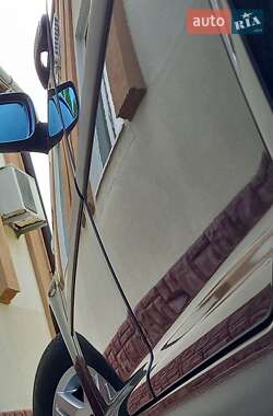 Хетчбек Volkswagen Golf 2002 в 