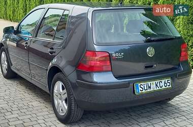 Хетчбек Volkswagen Golf 2002 в 