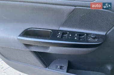 Хетчбек Volkswagen Golf 2005 в 