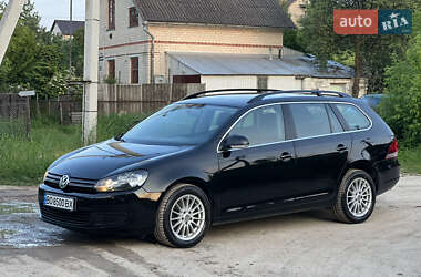 Універсал Volkswagen Golf 2010 в Тернополі