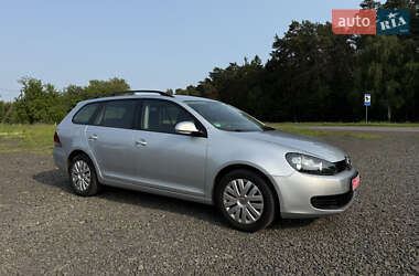 Універсал Volkswagen Golf 2010 в Луцьку