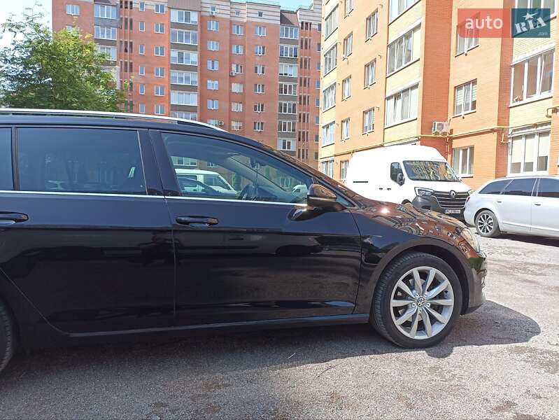 Универсал Volkswagen Golf 2015 в Луцке